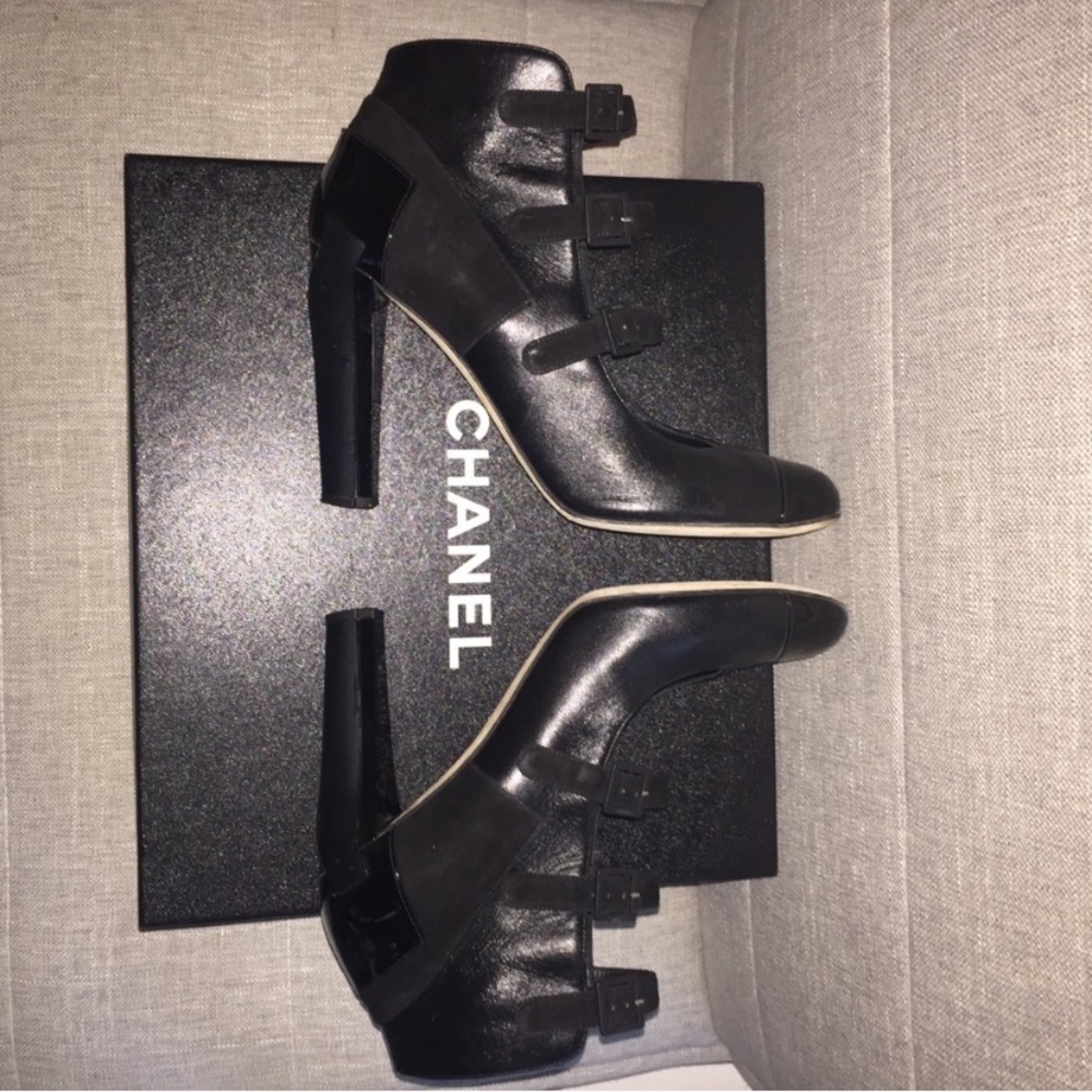 CHANEL MaryJane Pumps